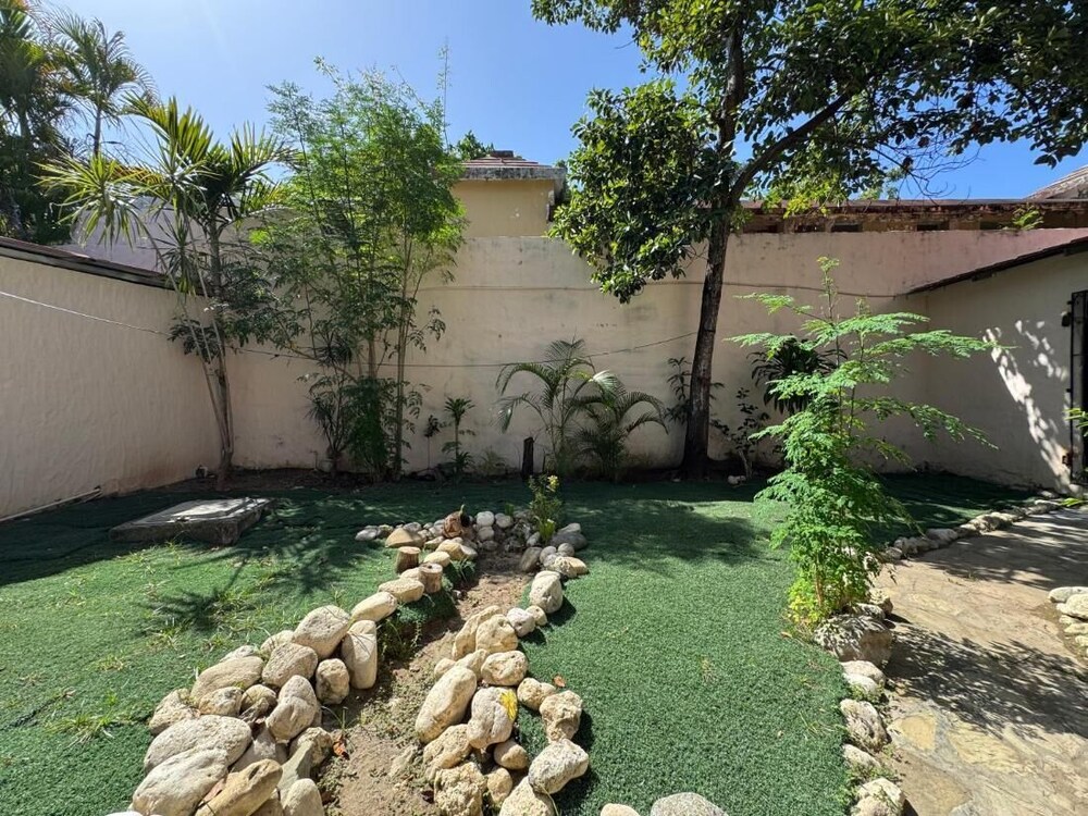 Cozy Apartment 2 min to Cabarete Beach, Rooftop