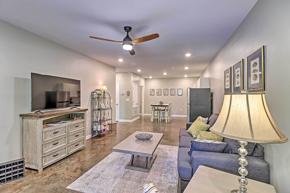 Dtwn Bull Shoals Condo: 1 Mi to Lake Access! view 5
