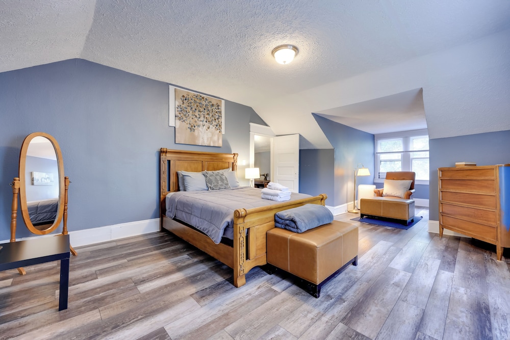 Historic Jacksonville Retreat ~ 2 Mi to Downtown!