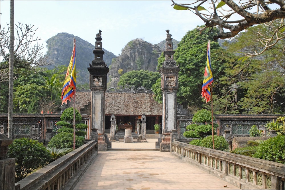 The Symphony 9 Tam Coc view 2