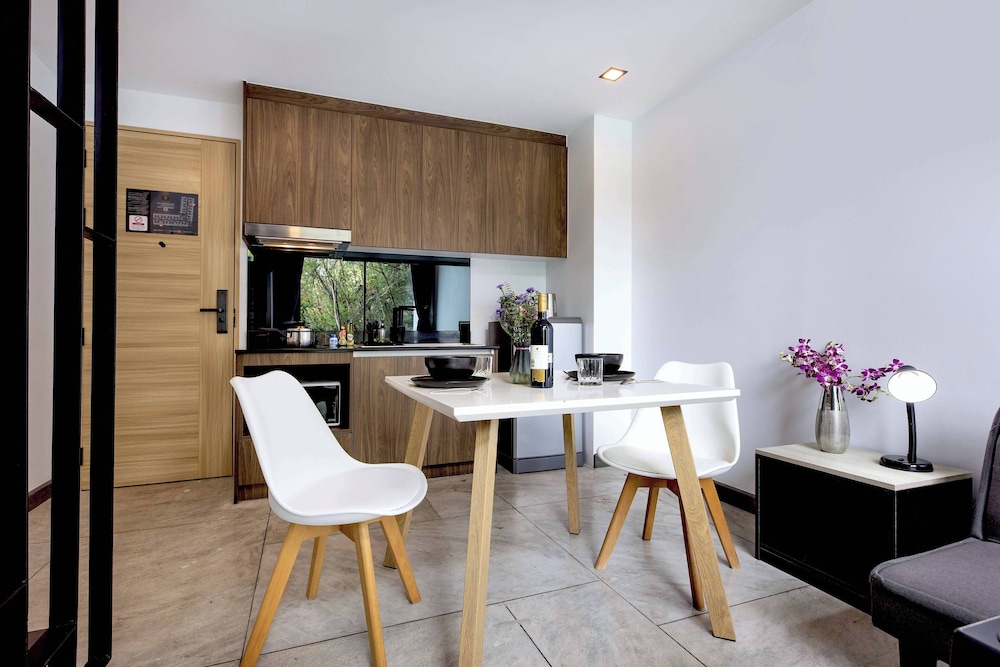 Nai Harn Duplex near the Beach UTL B125