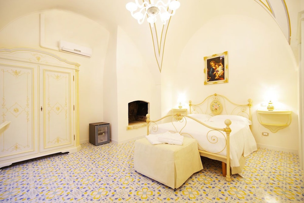 Le Scuderie di Villa Ravenna