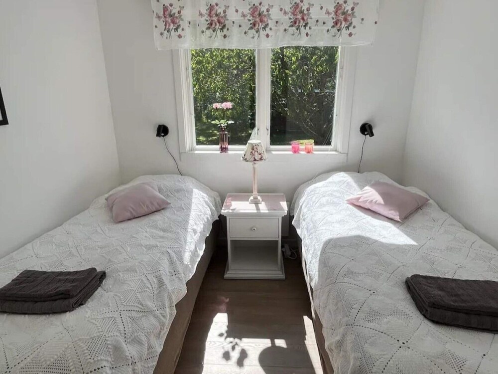 5 Star Holiday Home in Mollosund