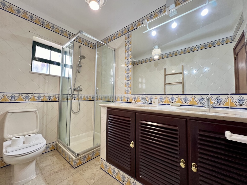 Alvor Traditional Villa by Homing