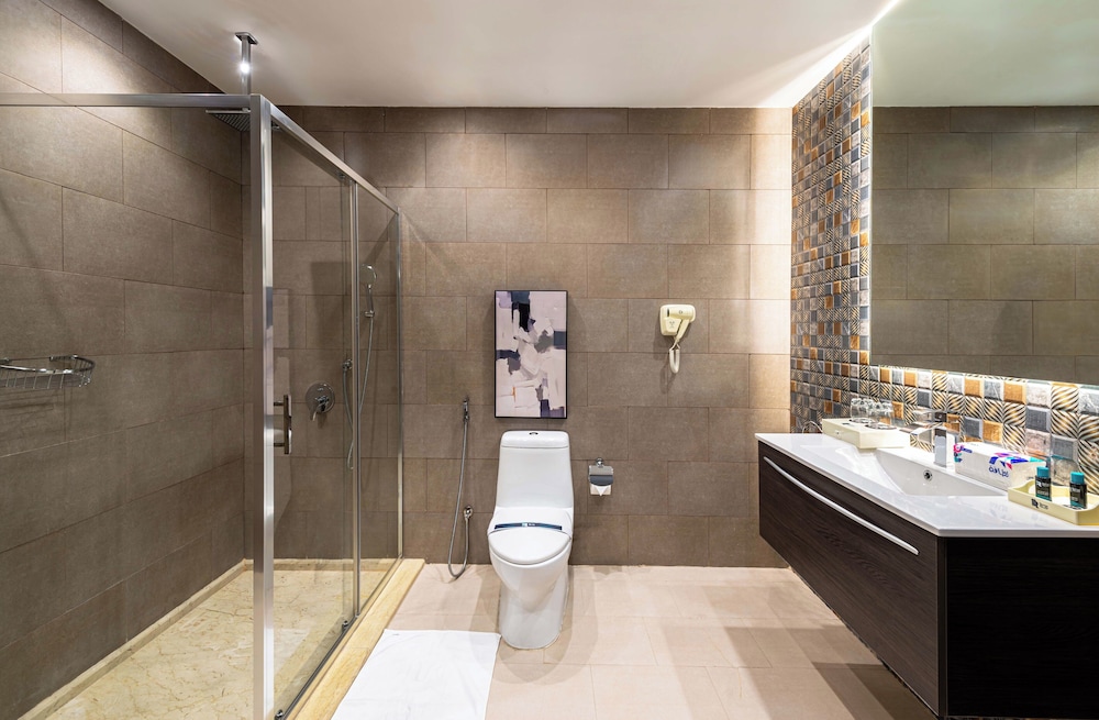 Renium Al Qairawan Resort - Riyadh