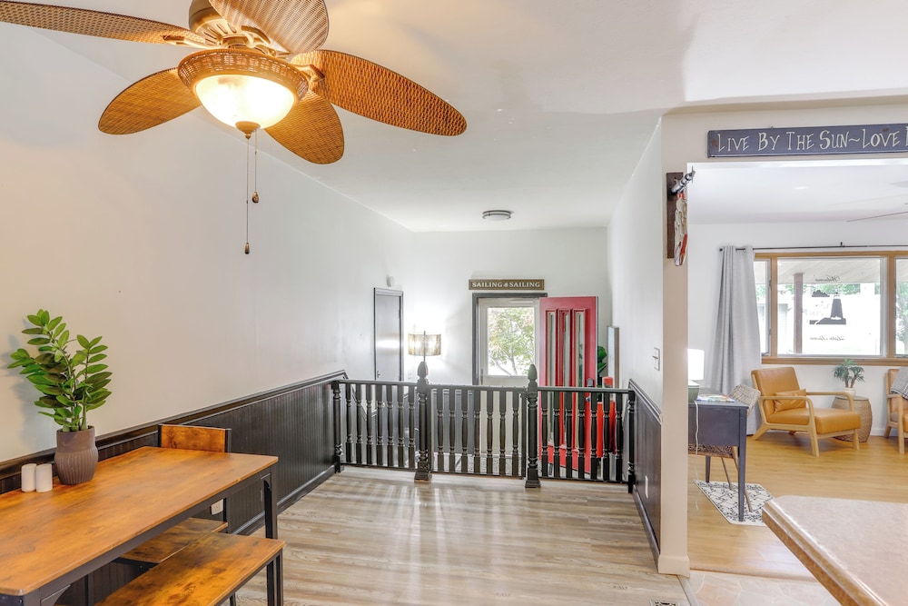 Steps to Lake Erie! Cedar Point Home Base w/ Deck