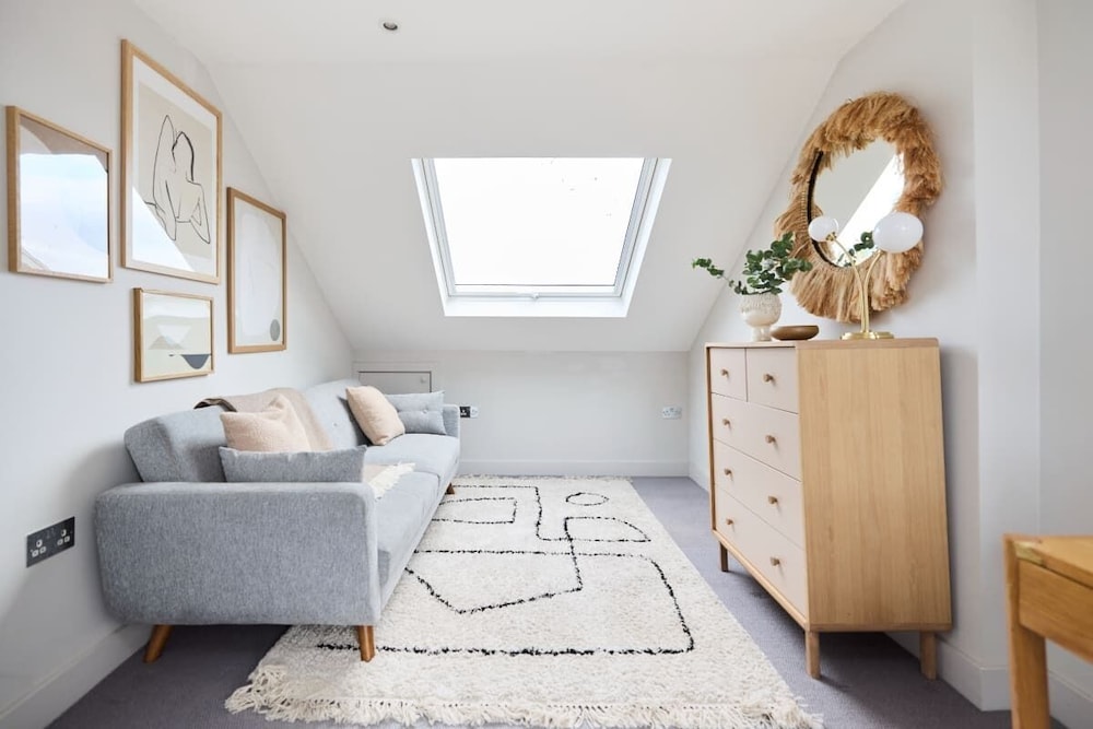 The Fulham Classic - Spacious 4bdr House With Balcony and Garden