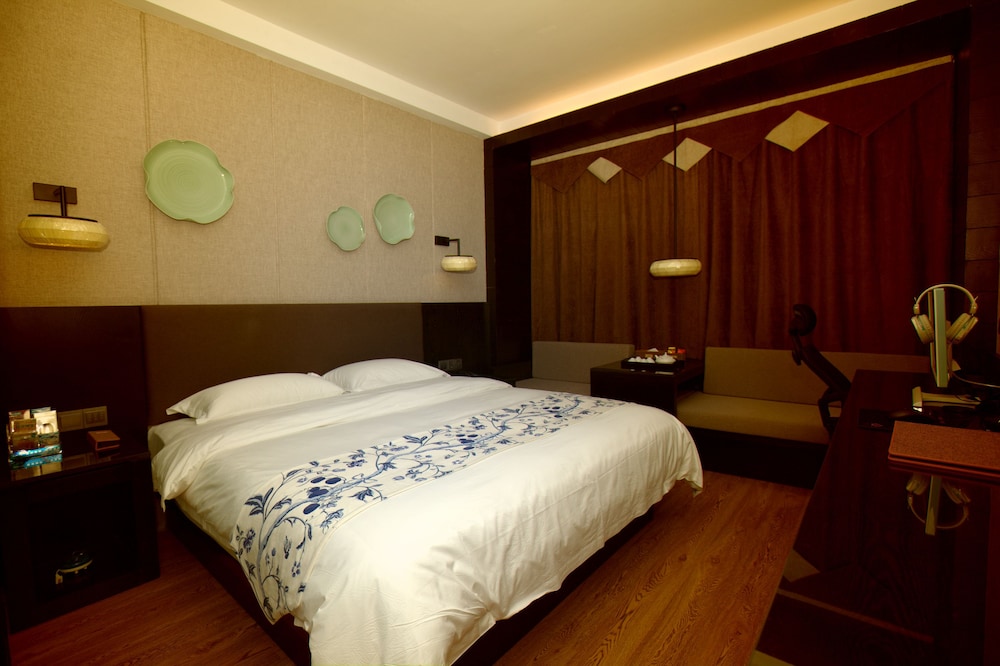 Jingdezhen CRYSTAL PUDI HOTEL