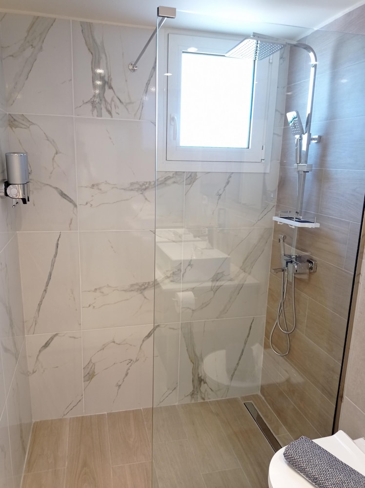 Saphire Nevelo Quality Villas