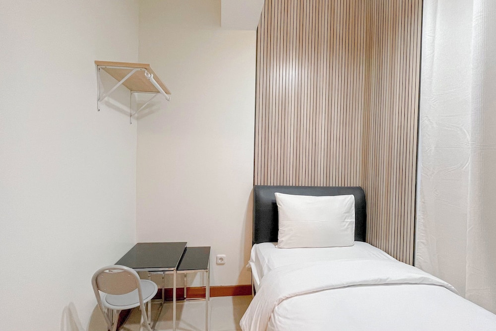 Compact Chic 2Br At Vida View Makassar Apartment