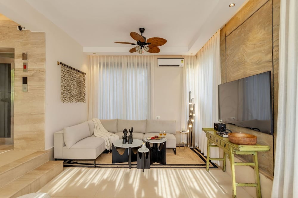 Villa Orann - Lux 5BR in the Heart of Vagator