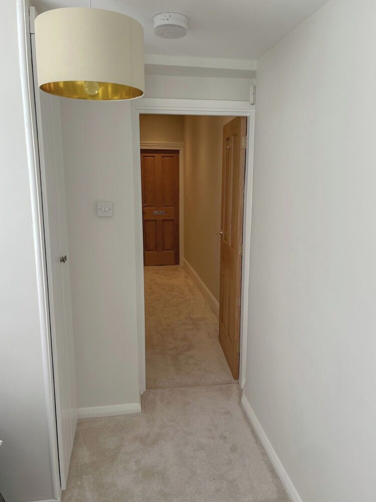 Luxury Townhouse Retreat in Kendal w/ Free Parking