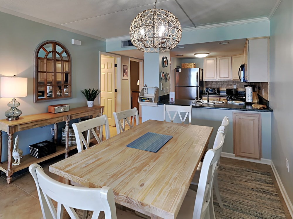 Ocean Breeze West by Southern Vacation Rentals
