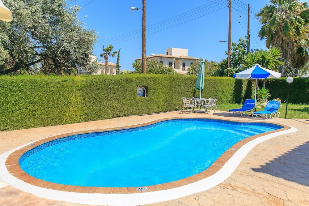 Villa Fostira Large Private Pool Walk to Beach A C Wifi Eco-friendly - 2402 view 4
