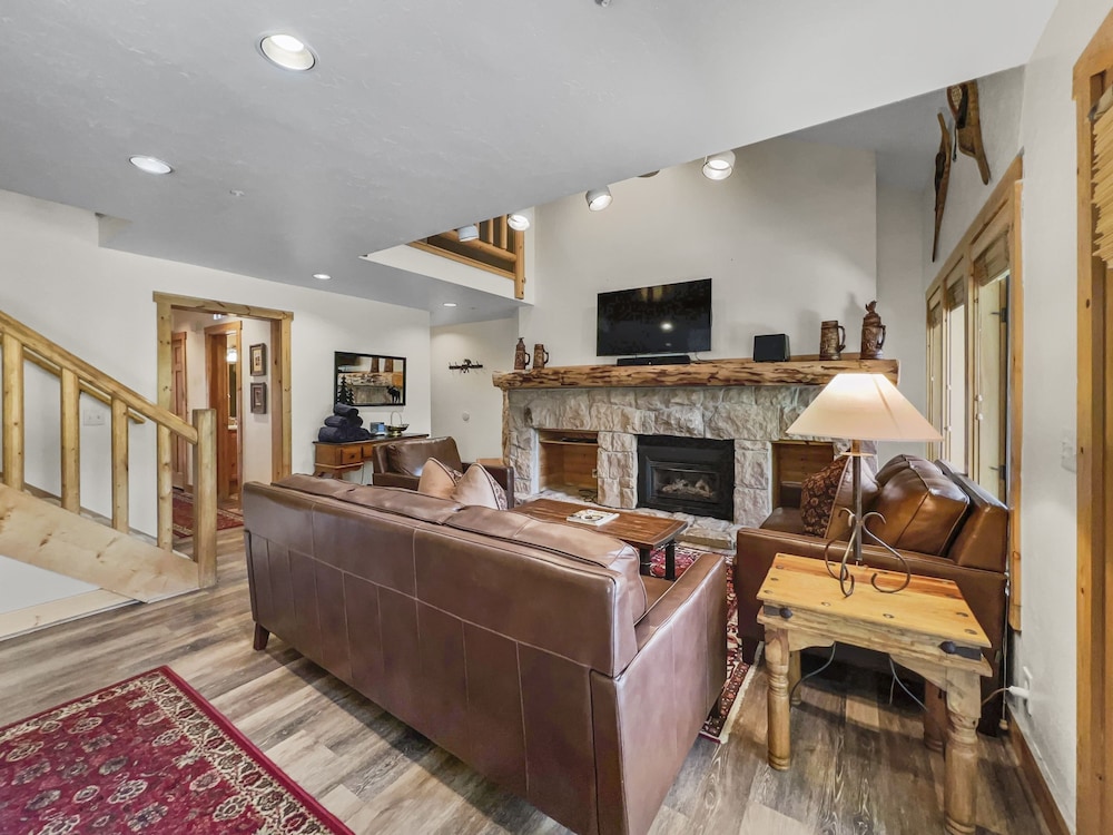 Deer Valley Escapes - Park City Ski Resort Condos