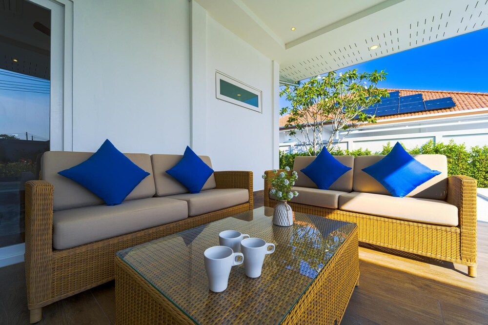 Brand-New Modern 3-Bedroom Villa MB20
