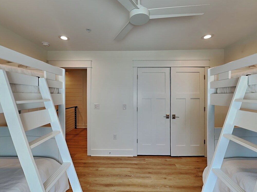 The Osprey #8 by Southern Vacation Rentals