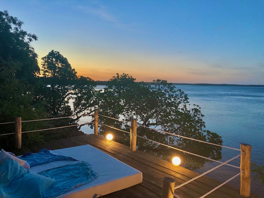 Rock and Sea Resort