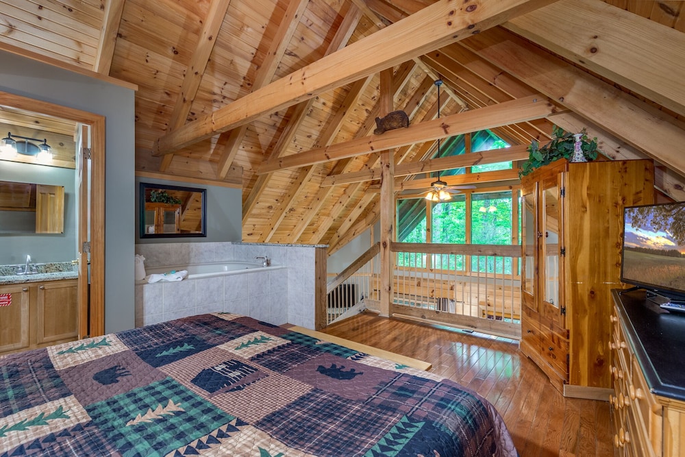 Above Ole Smoky's Clouds by Jackson Mountain Rentals view 3