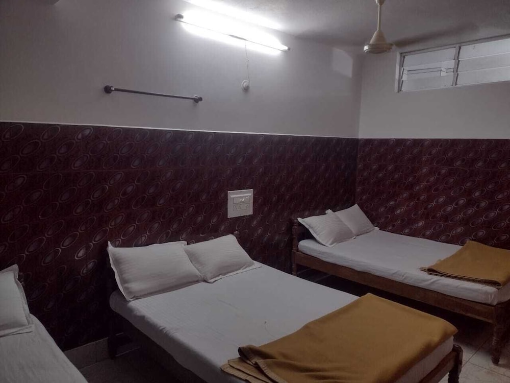 Padmashree lodge