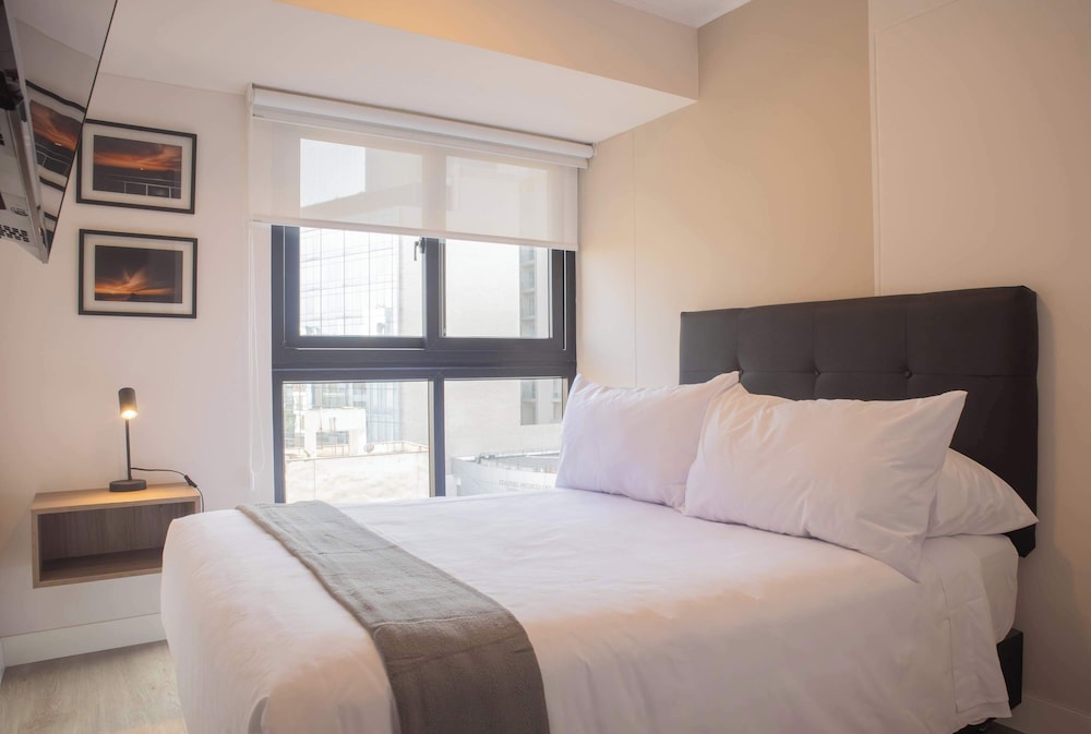 w Cozy 2BR w Balcony in Miraflores