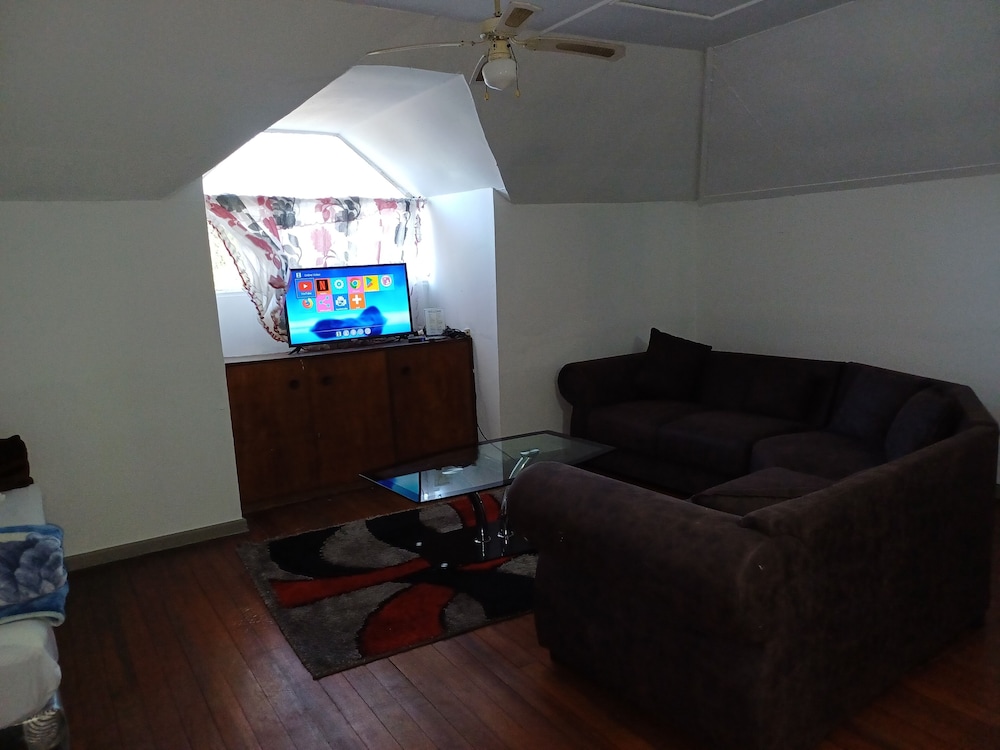 Ojong's Guesthouse view 2