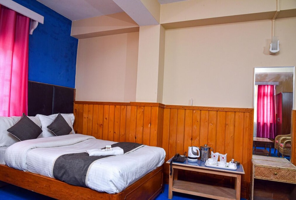 The Fortuna Hotel Lachung by Baizus