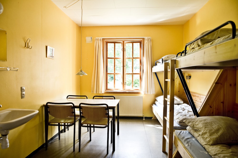 Rønne Vandrerhjem - Hostel