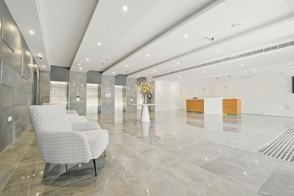 Majestic Studio in Bloom Tower C Perfect for 2