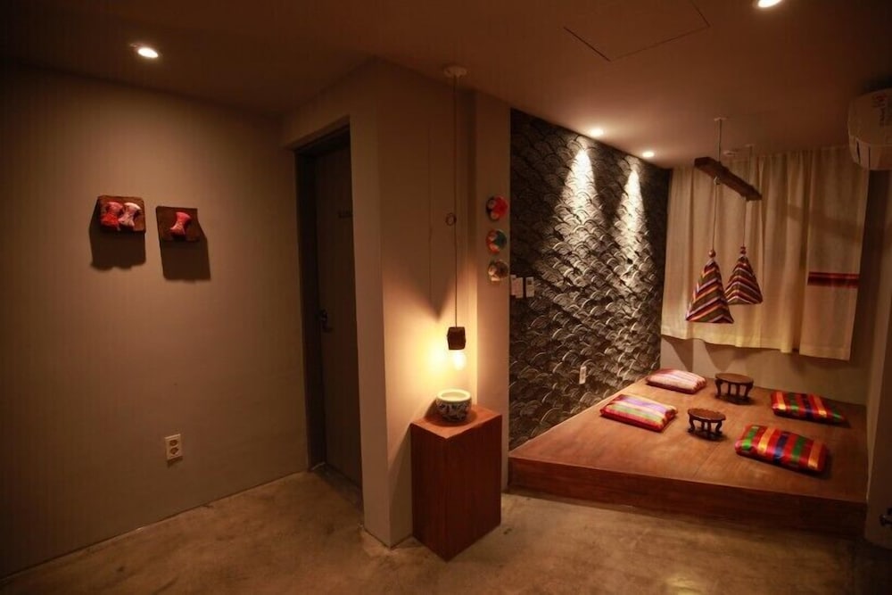 Hwon Guest House