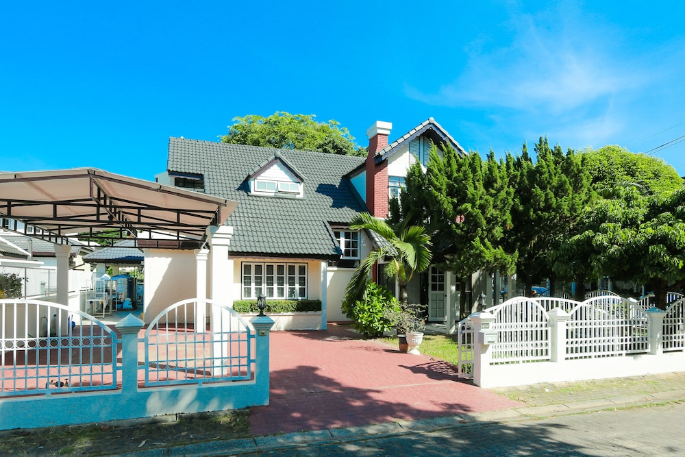 Villa de Nimman