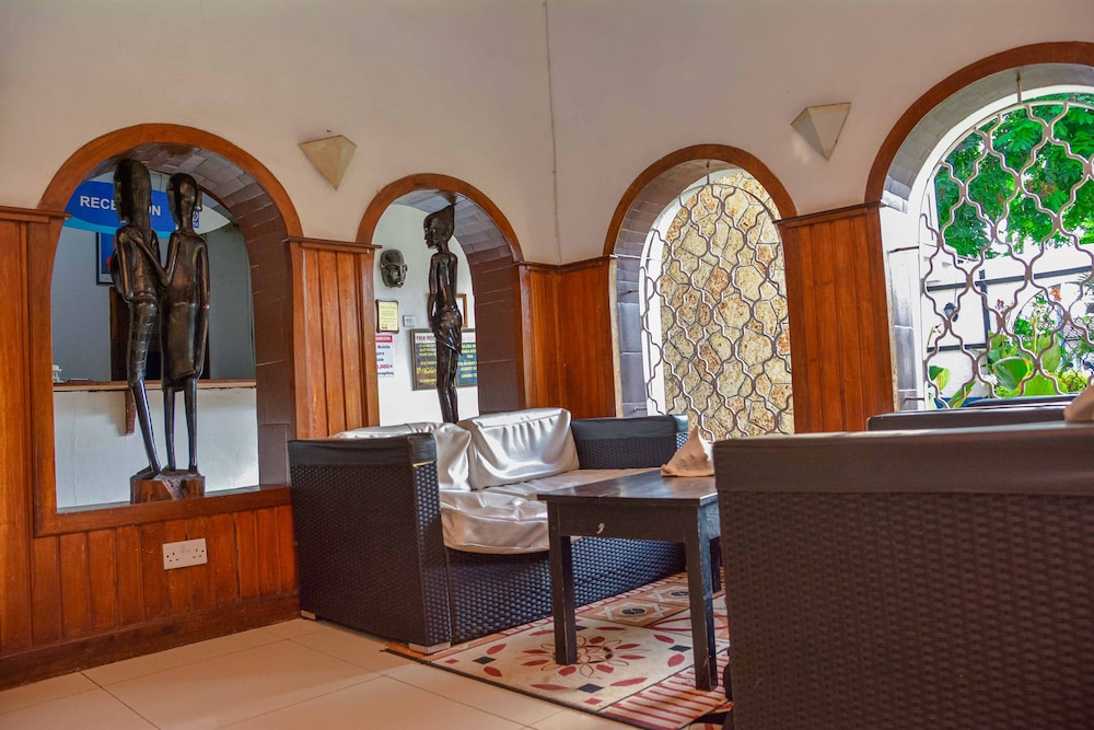 Best Western Jangwani Sea Breeze Hotel