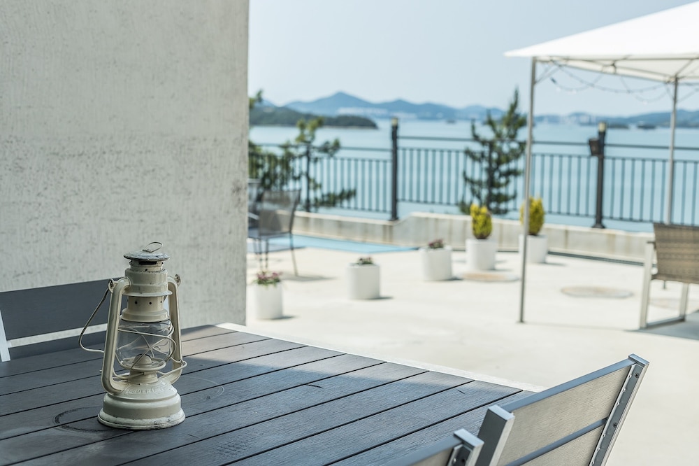 Yeosu Lastella Spa Pet-friendly Pension