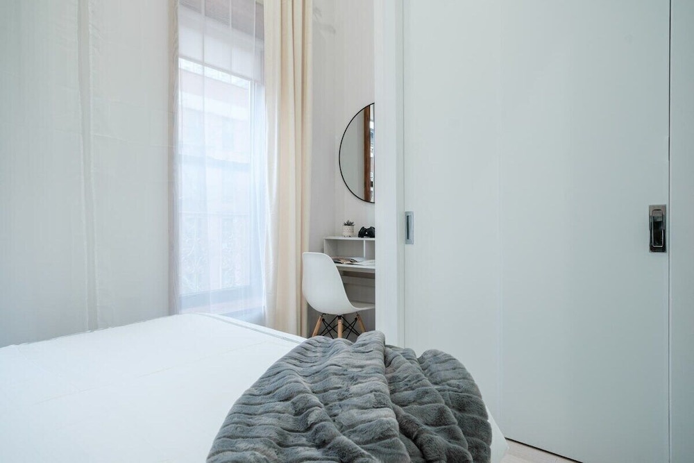 317 UES Apartments