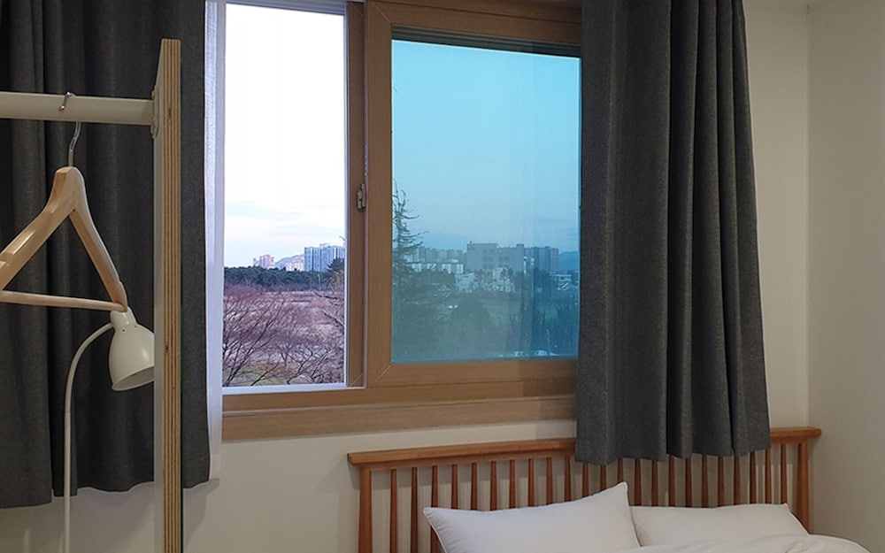 Gangneung Gangmunae Guest House view 4