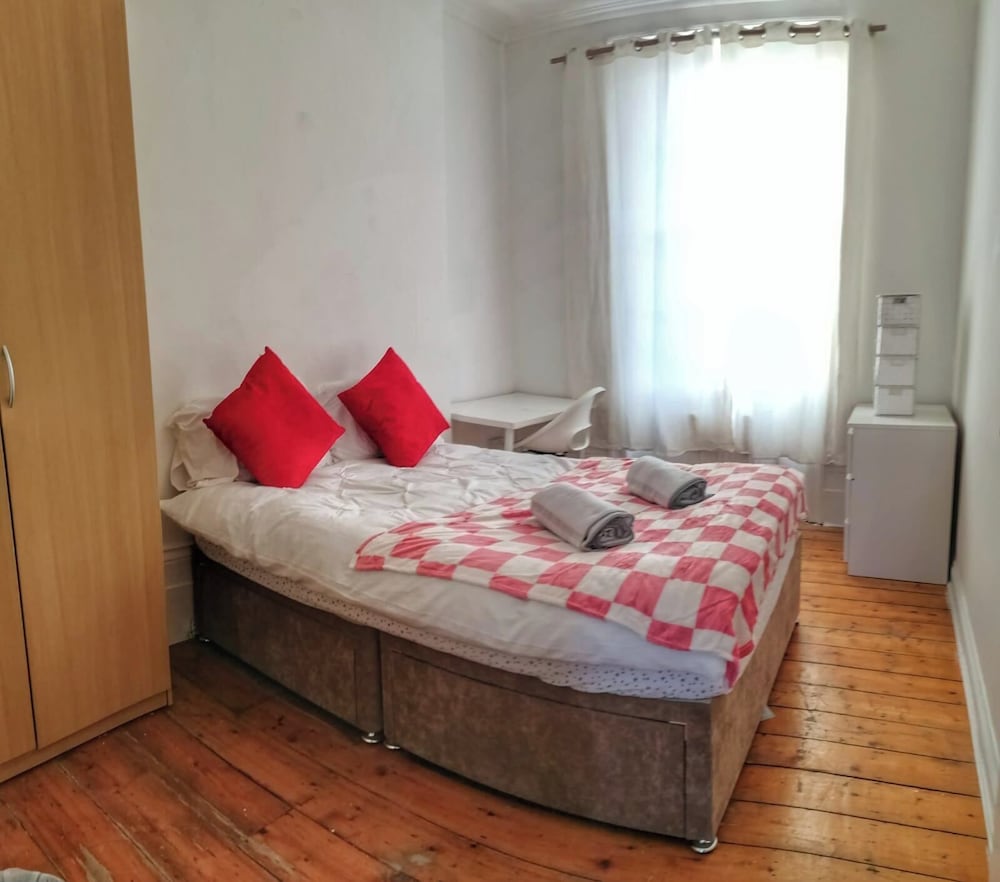 House in Central London - Sleeps up to 16