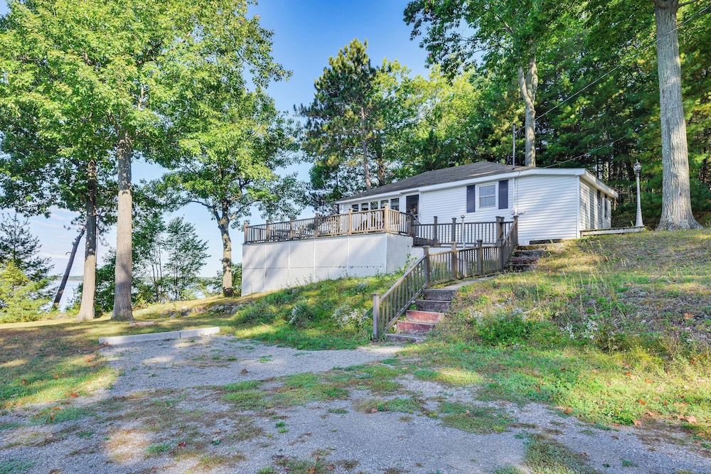 St Lawrence River Cottage w/ Panoramic Views!