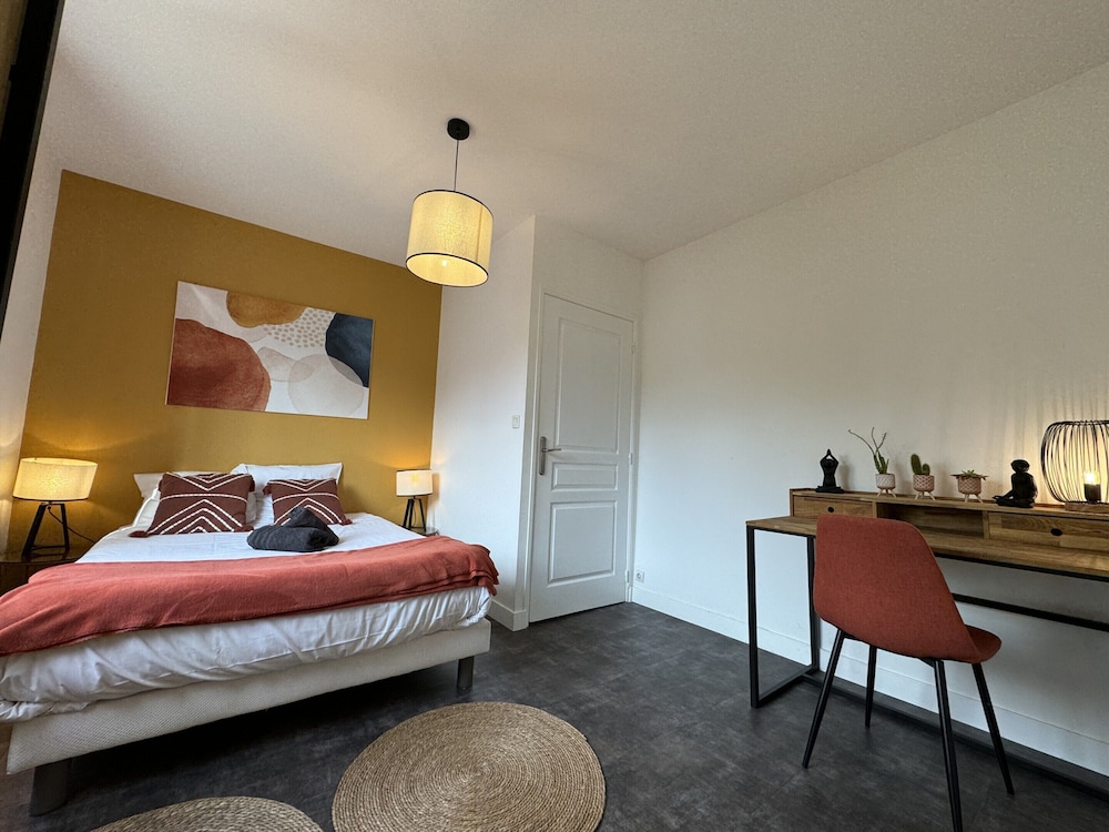 Duplex in Le Mans Near Place D'alger