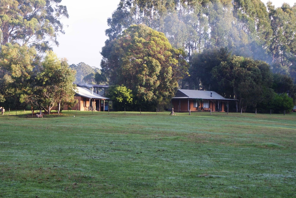 Pump Hill Farm Cottages