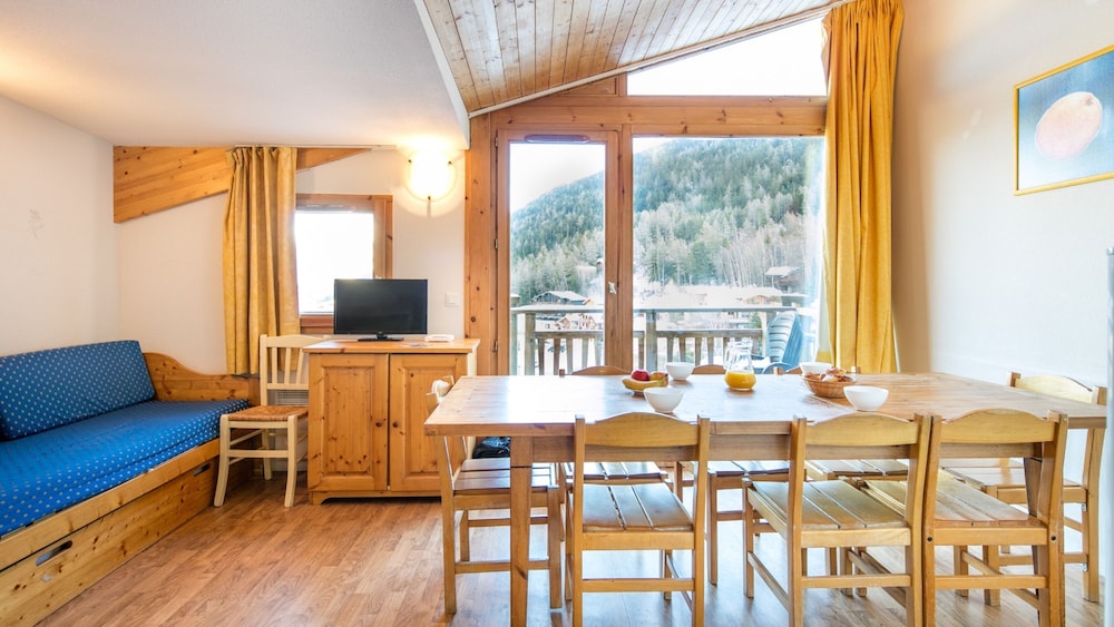 Vacancéole - Les Chalets et Balcons De La Vanoise view 4