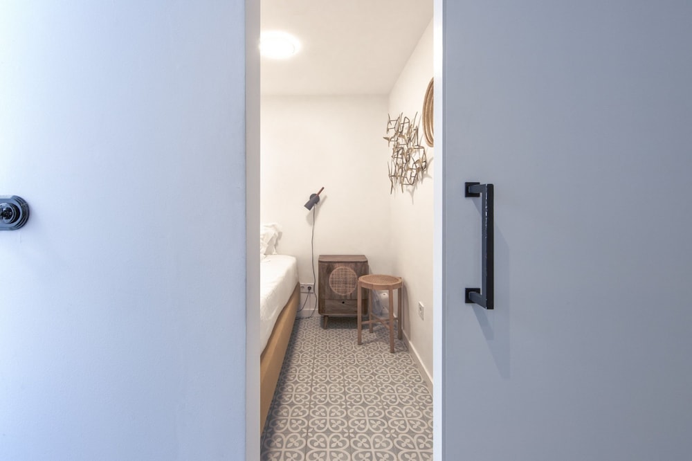 Alfama Design W Terrace by Homing