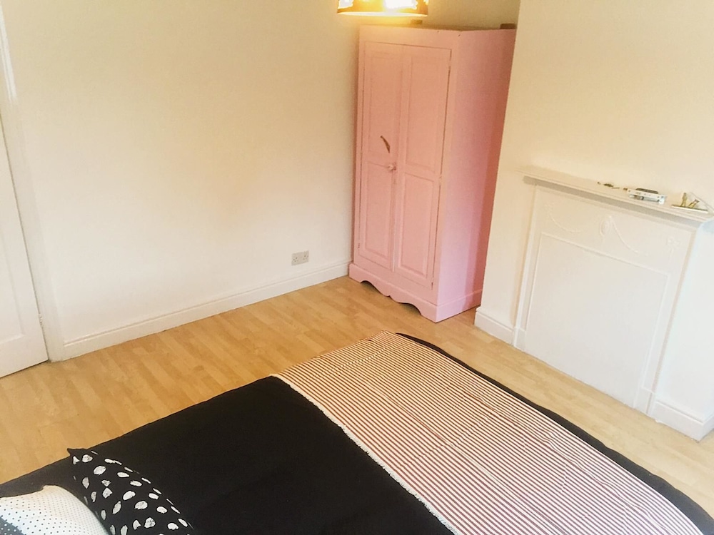 North London Cottage