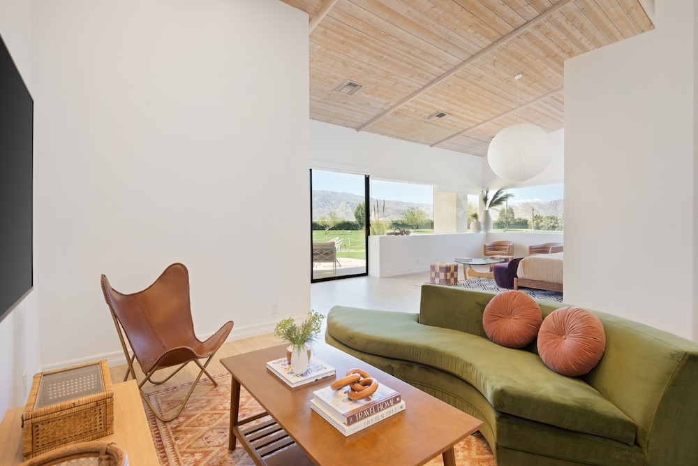 Buena Vista by Avantstay Massive Outdoor Oasis w/ Pool, Spa Firepit! - Property Image 37