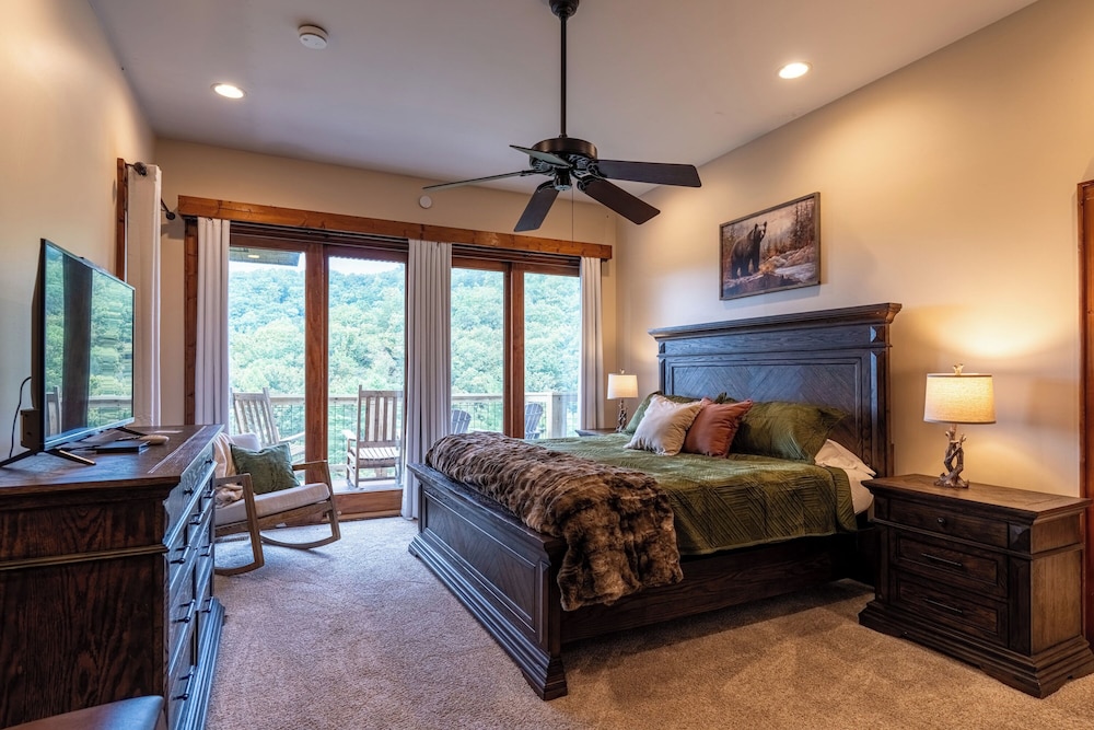 Luxury Mountain Cabin Amazing Look out Views