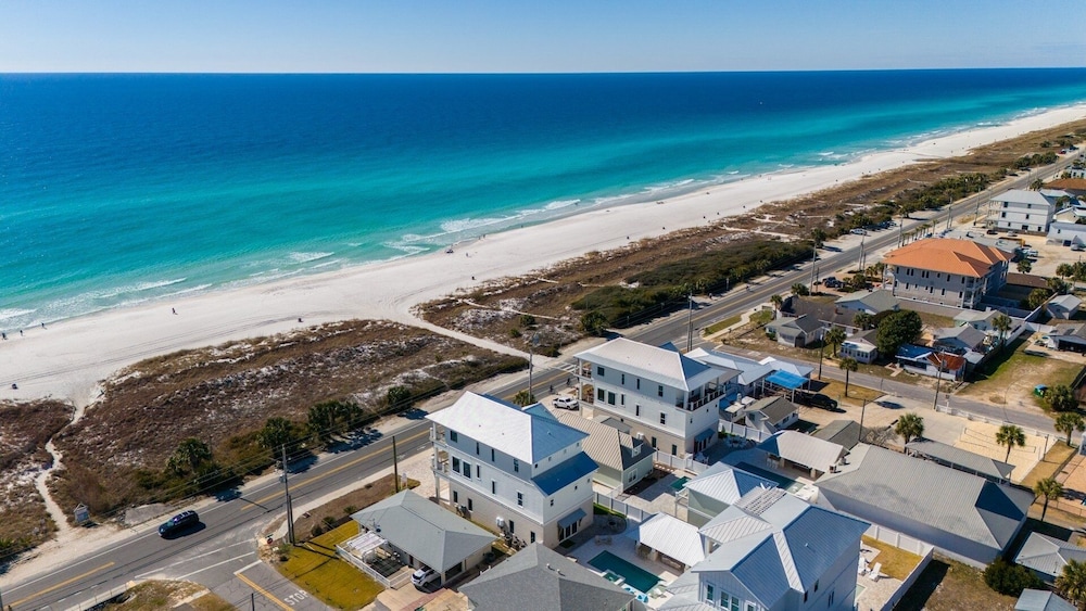 Pink Tequila Sunrise 7 Bedroom Home