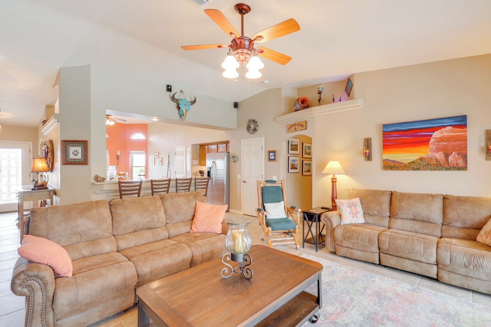 3 Mi to Lake Havasu! Retreat w/ Poolside Oasis view 4