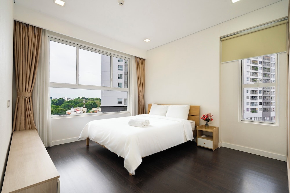 Nice Apartments near Tan Son Nhat Airpot