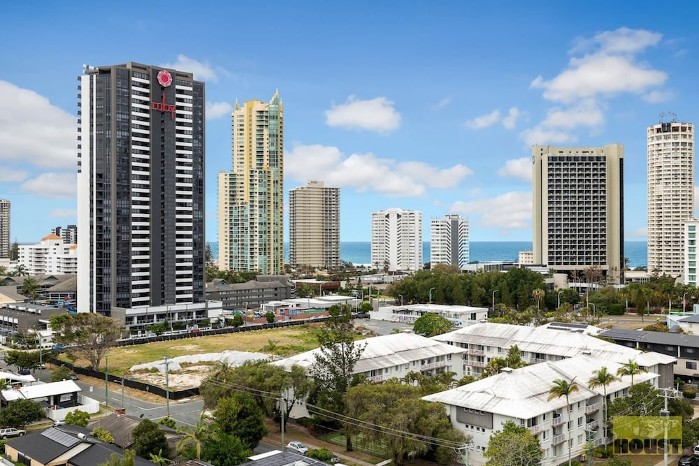 2 BR With Beautiful Views