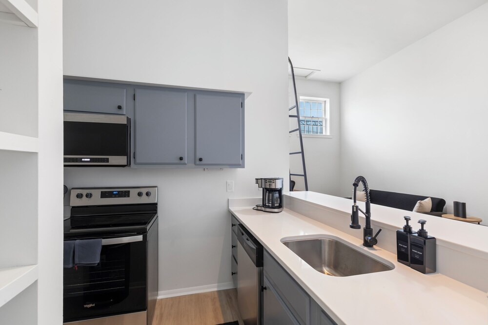 The Gallery Unit 301