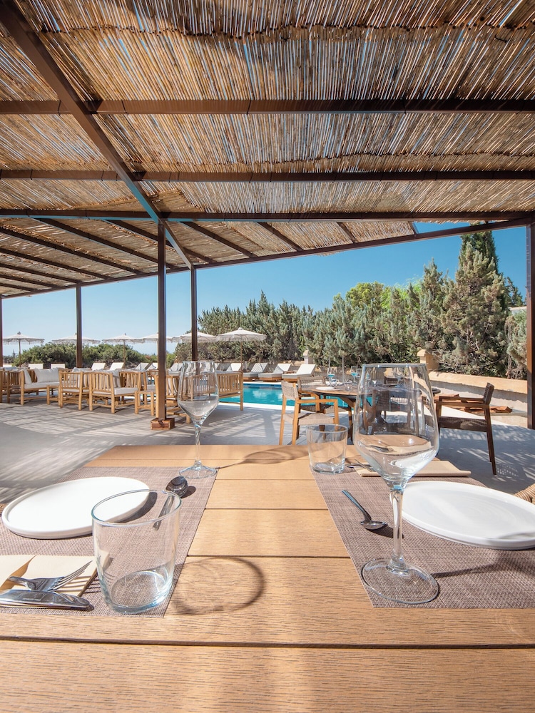 Aethrion Luxury Villas & Suites